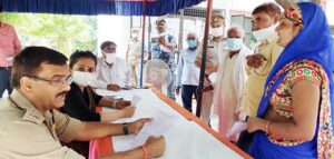 संपूर्ण थाना समाधान दिवस में डीएम व एसपी ने सुनीं समस्याएं