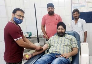 रक्तदान कर मासूम की बचाई जान