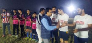 लक्ष्मण अवार्डी ने खिलाड़ियों का किया उत्साहवर्धन