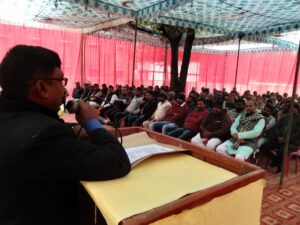 ग्राम पंचायत प्रधानों प्रधानाध्यापकों एवं विद्यालय प्रबंध समिति के अध्यक्षों के उन्मुखीकरण की कार्यशाला कादीपुर में संपन्न