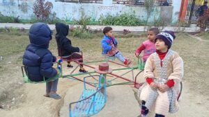 भीषण ठंड के बाद निकली धूप से मिली राहत