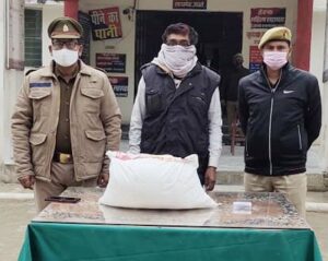 पांच किलो गांजा के साथ तस्कर गिरफ्तार