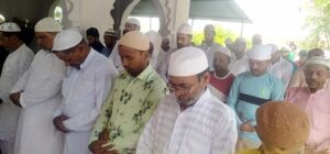 रमजान के पहले जुमे पर देश में अमन के लिए उठे हाथ