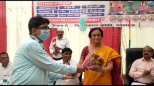 सांसद रीता बहुगुणा जोशी ने अमृत महोत्सव मेंले का फिता काटकर किया शुभारंभ