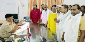 एसपी से मिला प्रधानों का प्रतिनिधिमंडल