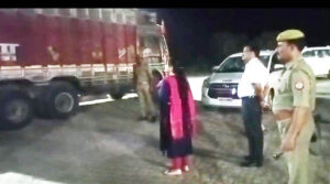 ओवरलोड वाहनो पर डीएम-एसपी की गिरी गाज, 95 वाहनो पर कार्रवाई