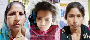 नाली बंद करने का विरोध करने पर दबंगों ने महिलाओं को पीटा