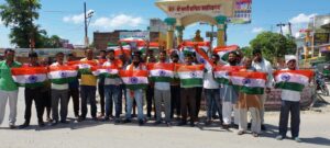 भगत सिंह जी की प्रतिमा के पास अमृत महोत्सव के तहत घर घर तिरंगा फहराने का संकल्प-सारथी सेवा संस्थान