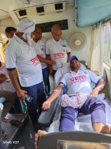 आजमगढ़ : प्रयास सामाजिक संगठन खरिहानी इकाई द्वारा रक्तदान शिविर का आयोजन