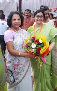 महिलाओं को मिला मंच, जमकर हुई खरीदारी