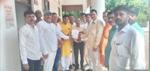 अखिल भारत वर्षीय ब्राह्मण सभा मुख्यमंत्री को सम्बोधित ज्ञापन जिला प्रशासन को सौपा