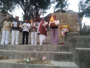 आजमगढ़ :  पूर्णिमा के दिन आयोजित होने वाली आरती हुई सम्पन्न ….