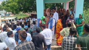 आजमगढ़ : अराजक तत्वों ने खंडित की डॉ. आंबेडकर की प्रतिमा