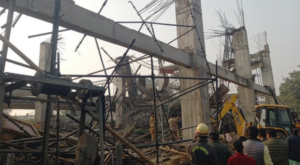 कन्नौज रेलवे स्टेशन पर निर्माणाधीन लिंटर गिरा, 35 मजदूर दबे ..