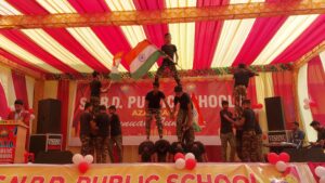 आजमगढ़ : एस .एन .आर. डी पब्लिक स्कूल में धूमधाम से मनाया गया वार्षिकोत्सव