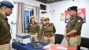 एसपी हेमराज मीना द्वारा थाना अतरौलिया का किया गया वार्षिक निरीक्षण