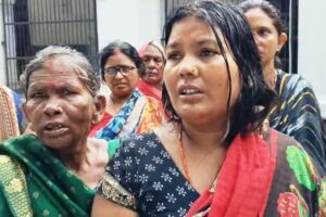 DM कार्यालय पर महिलाओं के साथ दबंगई, होम गार्डों ने की अभद्रता, मोबाइल छीना और मीडिया कर्मियों से भी भिड़े….