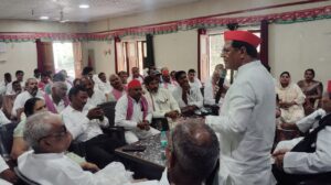 आज़मगढ़ : मोदी-योगी सरकार हर मोर्चे पर नाकाम, सपा नेताओं का आरोप