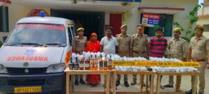 आजमगढ़ में फ़िल्मी स्टाइल में चल रही शराब तस्करी का पुलिस ने किया पर्दाफाश….!