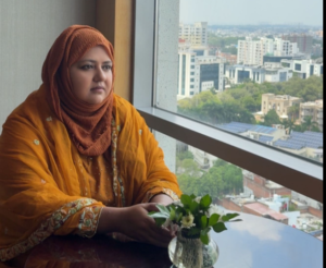 हिजाब विवाद और मंत्री के बयान पर यूपी में सियासी उबाल, सपा का प्रदर्शन, सुमैया राणा हाउस अरेस्ट