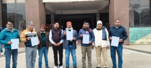 आजमगढ़ विकास प्राधिकरण के खिलाफ पेशेवर इंजीनियरों ने खोला मोर्चा