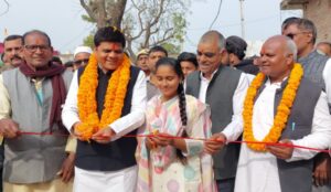 विकास के रथ पर सवार सपा विधायक संग्राम , छात्रा ने बताया अखिलेश होने के मायने …