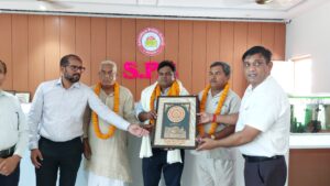 फ्रांस में पोस्ट डॉक्टरेट के लिए चयनित हुए डॉ. रत्नेश कुमार यादव, सर्वोदय पब्लिक स्कूल में हुआ सम्मान