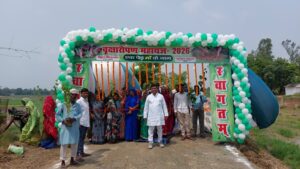 आज़मगढ़ का मुंडेरा गाँव बना हरियाली की मिसाल, वृहद अभियान के तहत लगाए गए 1168 पौधे…